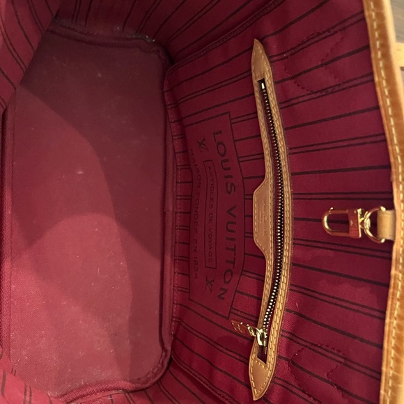 Louis Vuitton  Monogram PM Neverfull - Picture 3 of 8